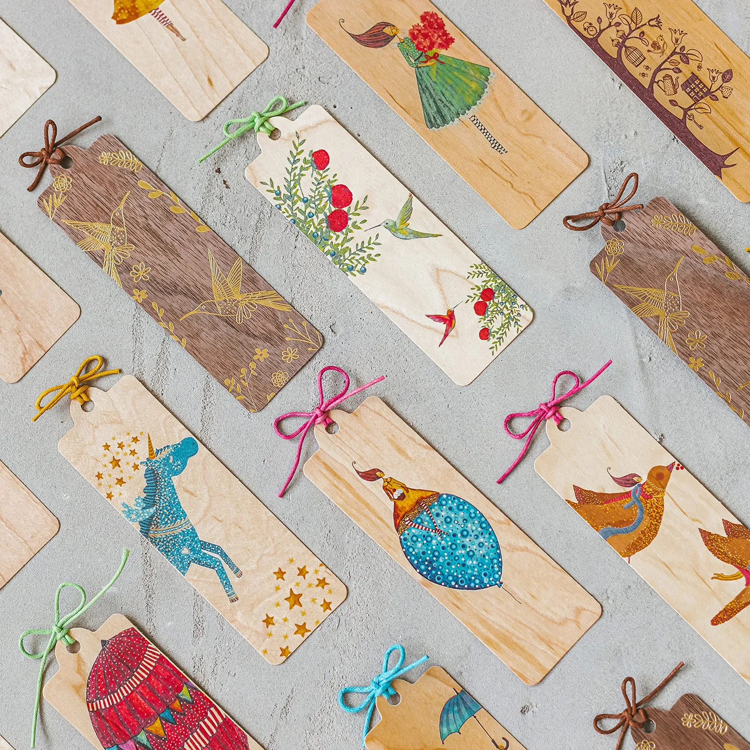 Cozywood Bouquet de fleurs marque-page en bois avec ruban