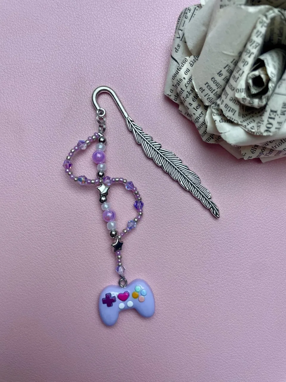 Pages en perles manette violet marque-page fait main