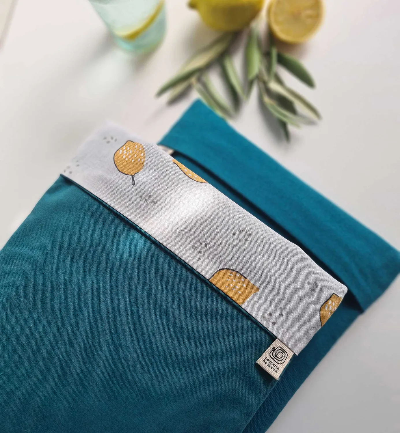 Pochette Nomade Modestine pochette livre déperlante