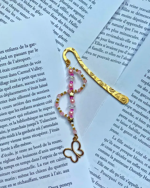 Pages en perles marque-page perles cœur rose papillon