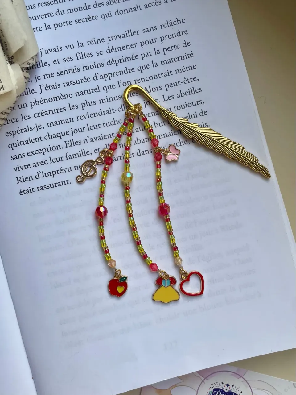 Pages en perles Inspiration blanche neige marque-page perles