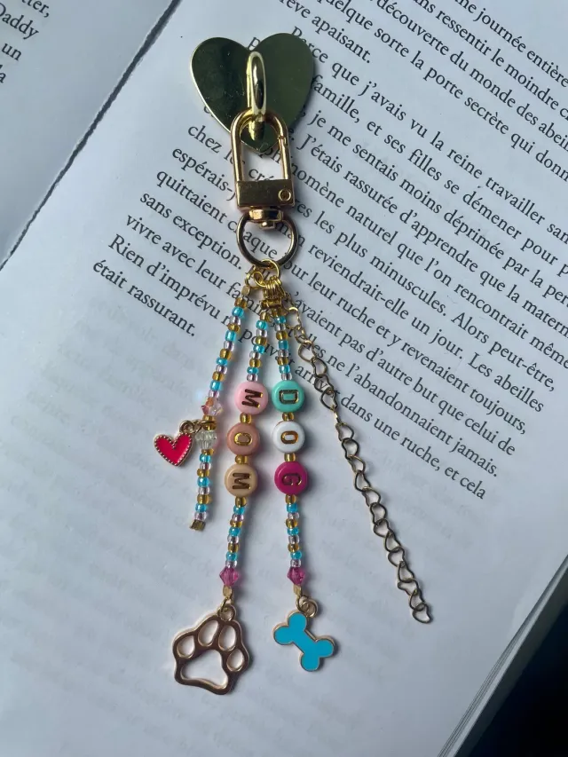 Pages en perles Dog mom accessoire liseuse perles fait main